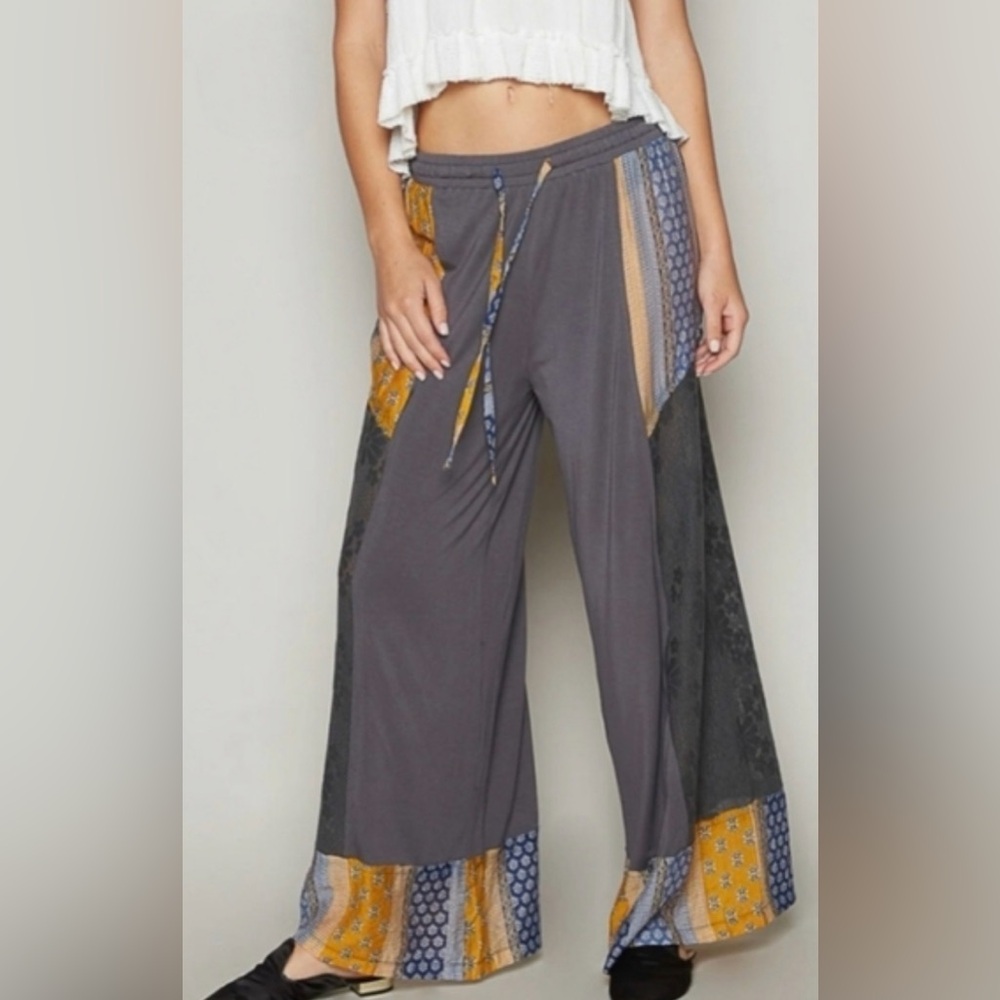 POL Multicolor Patterned Wide-Leg Pants